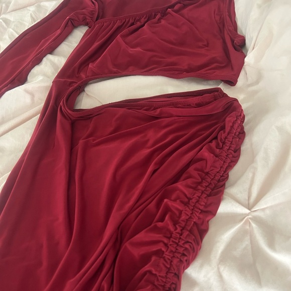 NWOT PrettyLittleThing dress - Picture 3 of 4